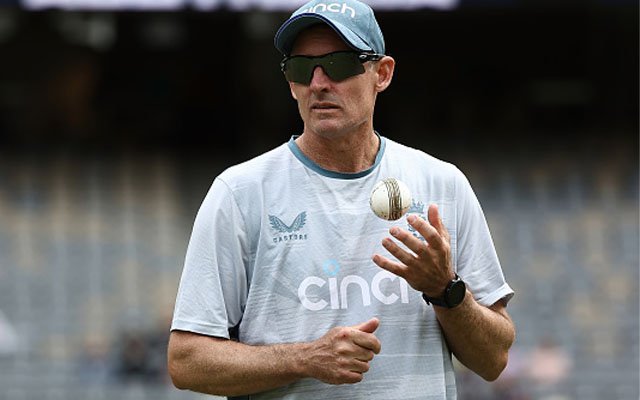 Every run’s worth two, says Michael Hussey as Australia face Day 5 survival test