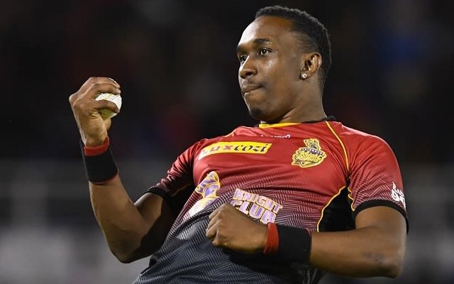 42-year-old Dwayne Bravo grabs sensational air-borne catch to send Faf du Plessis packing