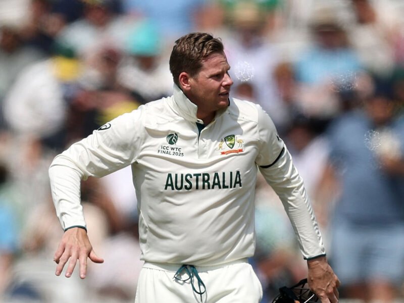 Steve Smith cleared of concussion and returns to field on day five in Durban
