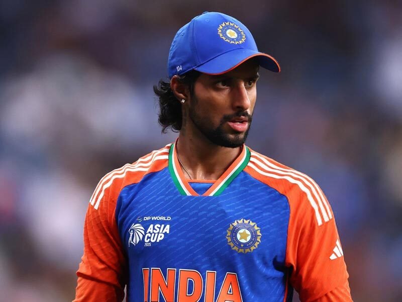 5 players with the most catches for India in T20Is