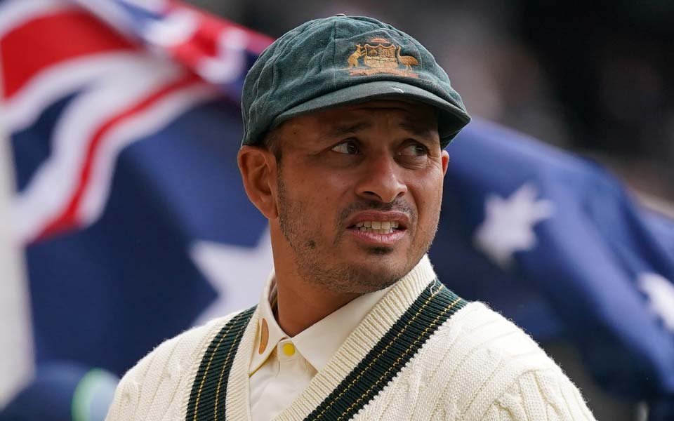 Khawaja alerted Cummins and CA boss to memoir’s ‘sandper’ chter before South Africa tour