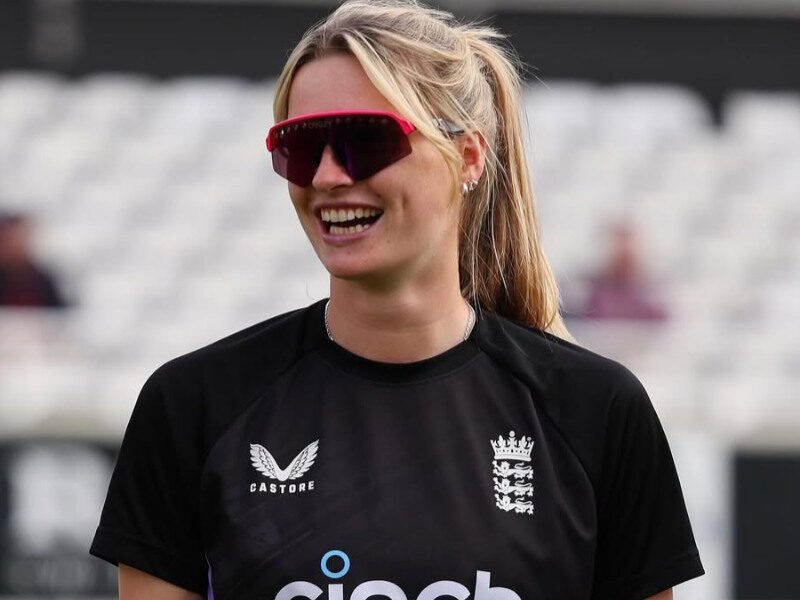 Lauren Bell returns to Sydney Thunder for Women’s Big Bash League 2026