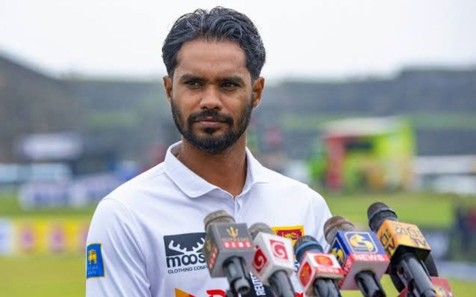 ‘Mantle should go down to the next generation’ – Dhananjaya de Silva relinquishes Test ctaincy