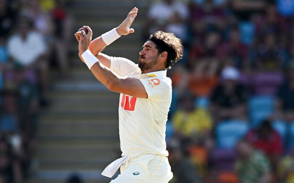 Starc six-fer headlines seesaw opening day of third Test between South Africa and Australia
