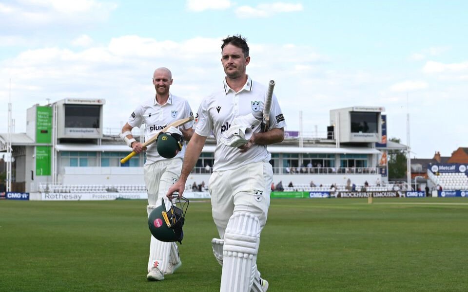 Gareth Roderick signs contract extension with Worcestershire until 2028