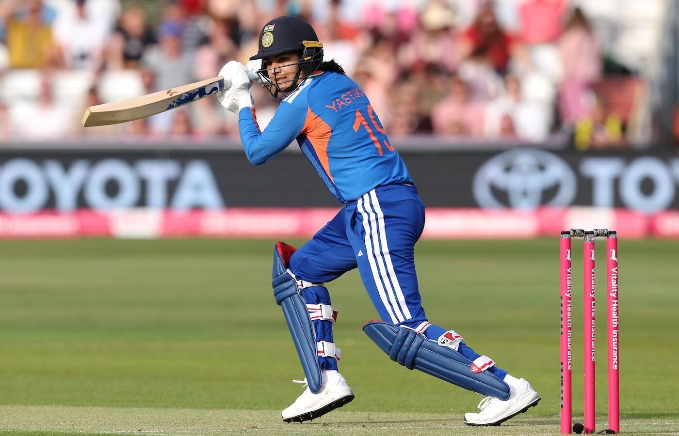 Zimbabwe bat first; India bring in Bhatia, Gaud and Deol