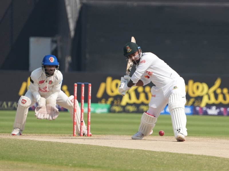 Aggressive Litton takes Bangladesh lead past 400 on fourth morning