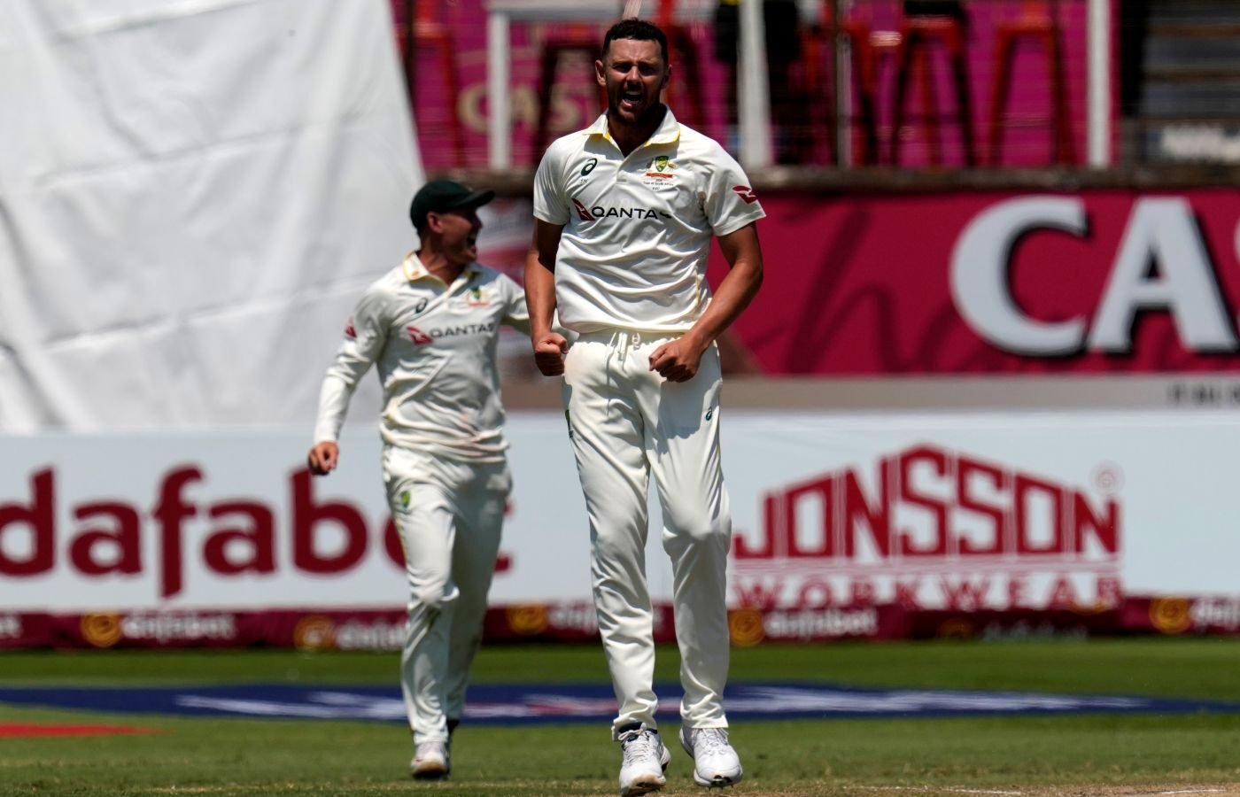 Hazlewood backs reverse swing to remain a key factor in Gqeberha
