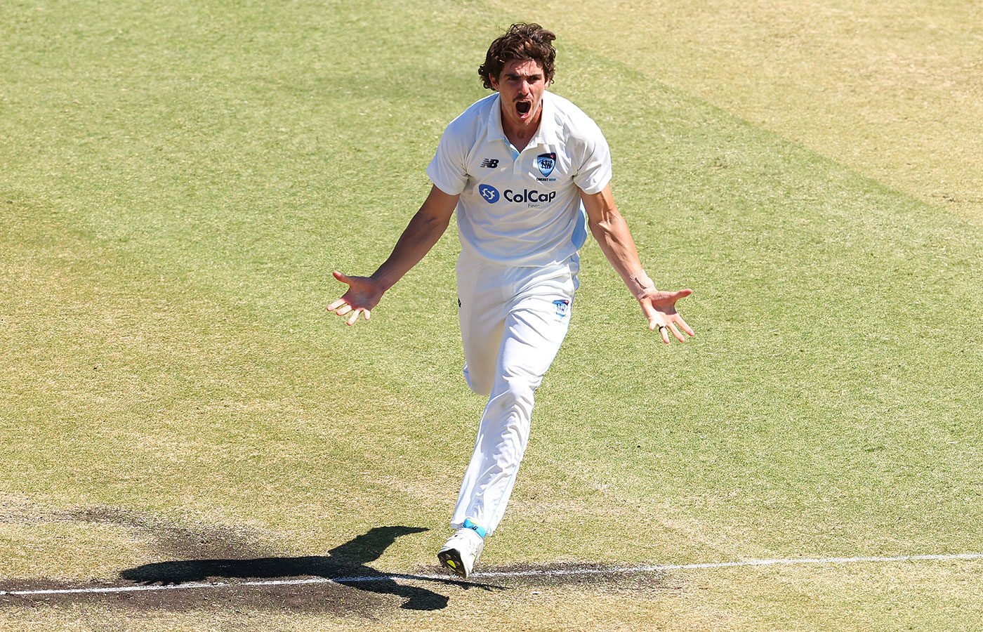 Edwards and Abbott keep New South Wales in charge