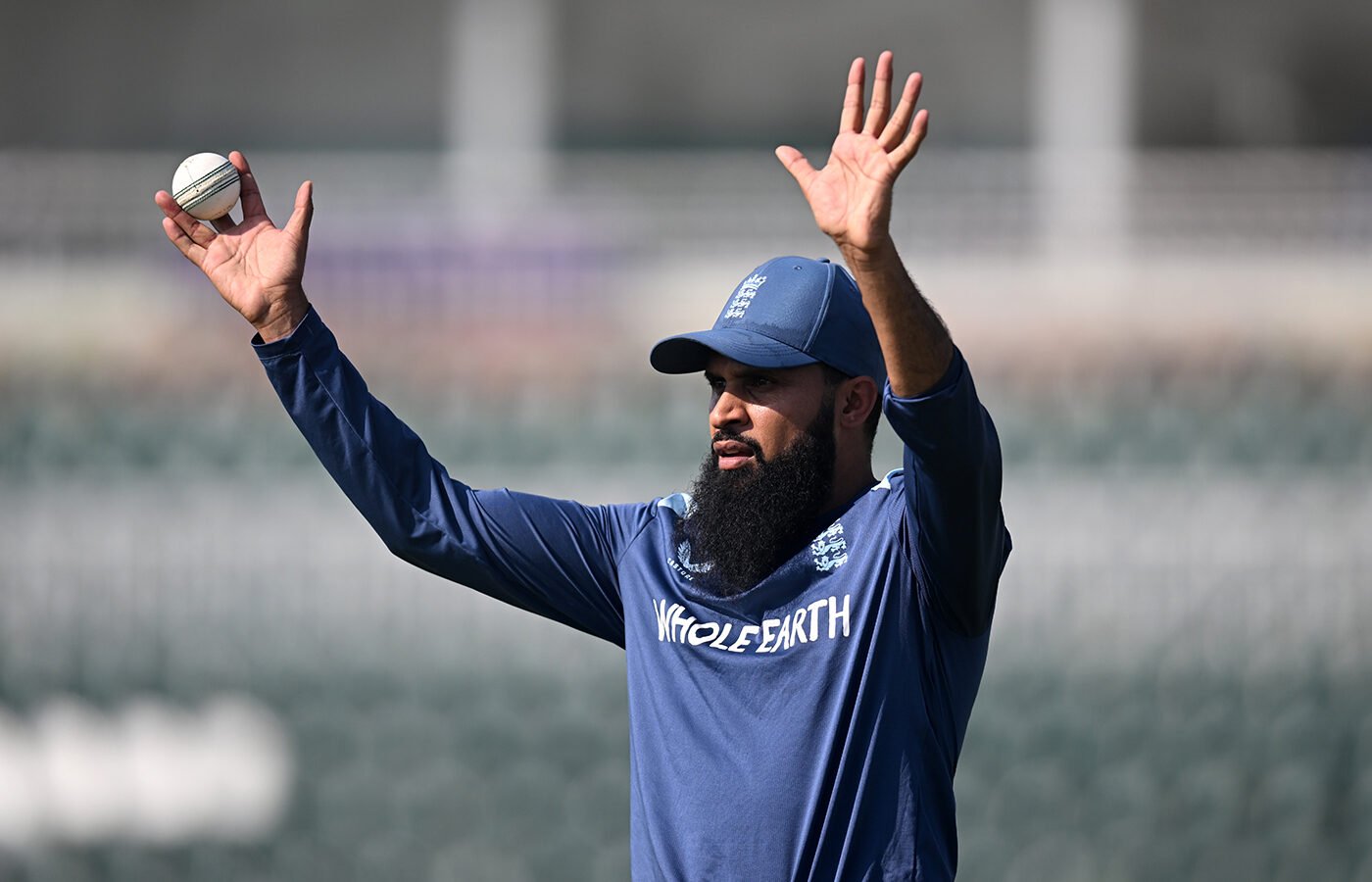 Brook defends Rashid omission after England fail to defend 429