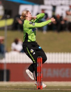 Voll stars with ball to set up Sydney Thunder victory